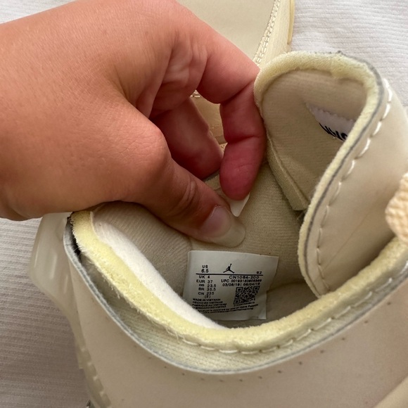 Nike Air Jordan - Picture 6 of 9